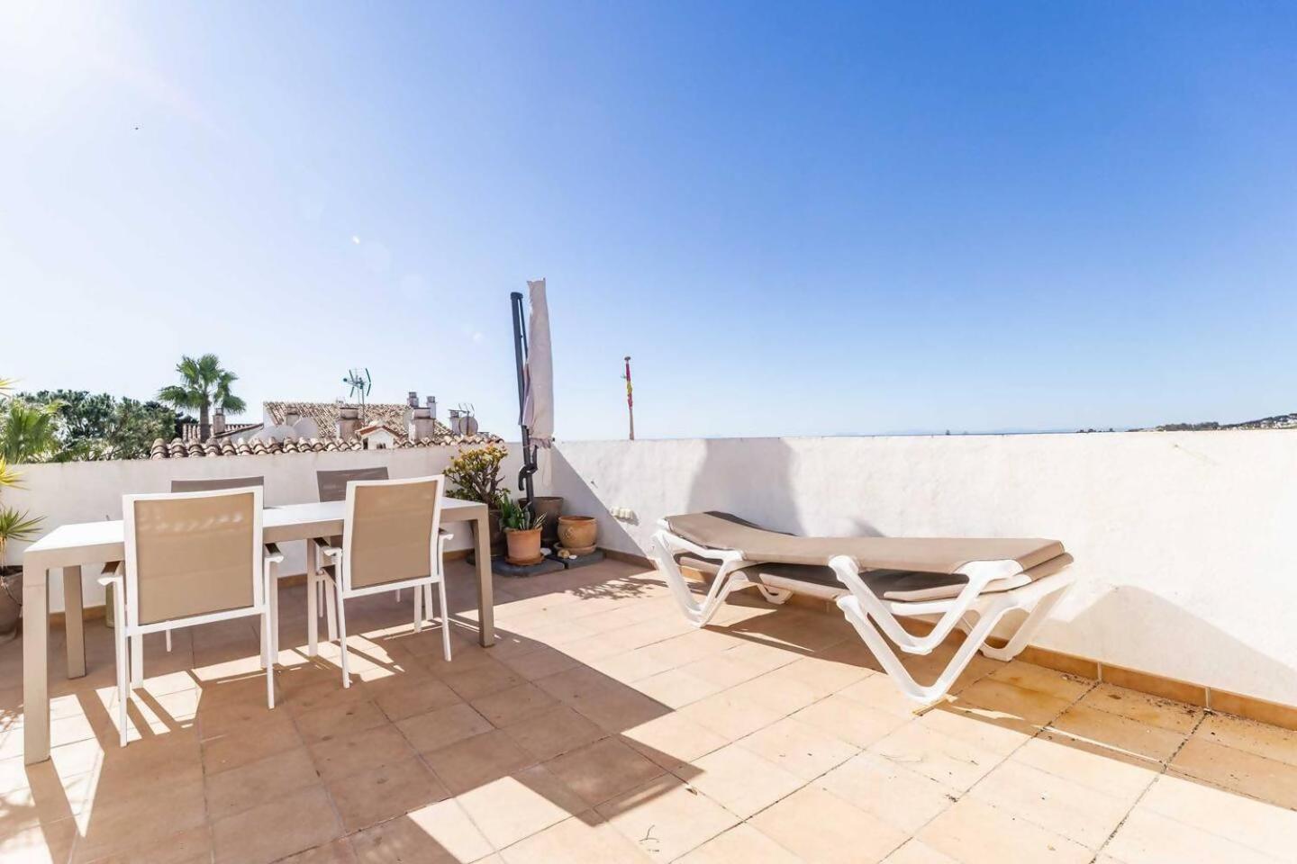 Cyv 3 Bedrooms, Rooftop Terrace Magnificent Views *